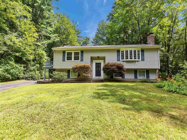 6 Sybil Lane, Litchfield, NH 03052