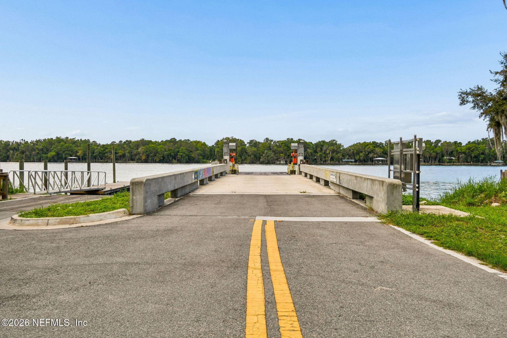 113 S Lake George Drive, Georgetown, FL 32139 Photo