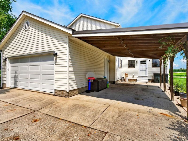 2870 Bridlewood Street , Circleville, OH 43113 Photo 15