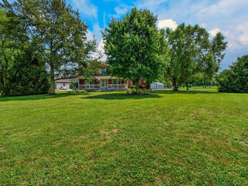 2870 Bridlewood Street , Circleville, OH 43113 Photo 8
