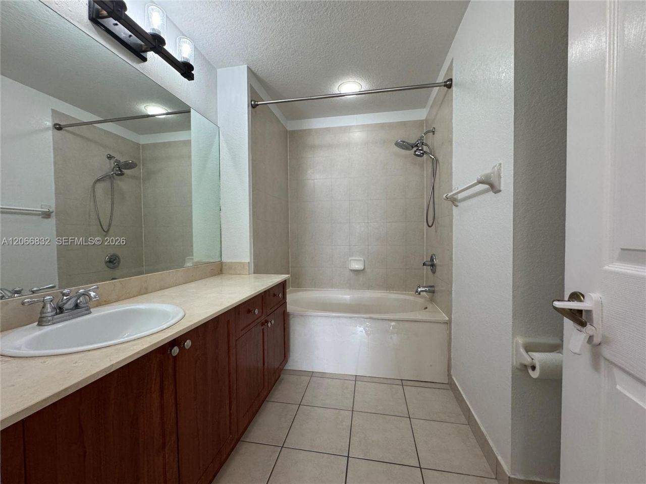 10885 NW 89th Ter , Unit 113, Doral, FL 33178 Photo