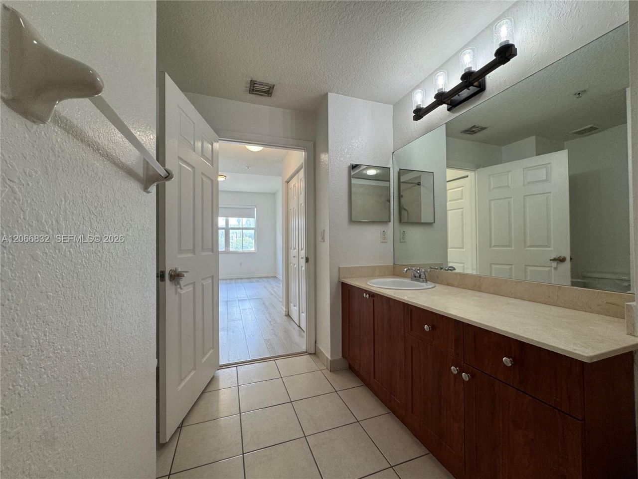 10885 NW 89th Ter , Unit 113, Doral, FL 33178 Photo
