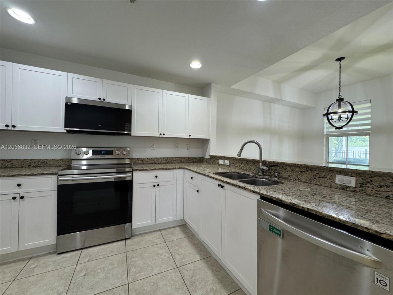 10885 NW 89th Ter , Unit 113, Doral, FL 33178 Photo