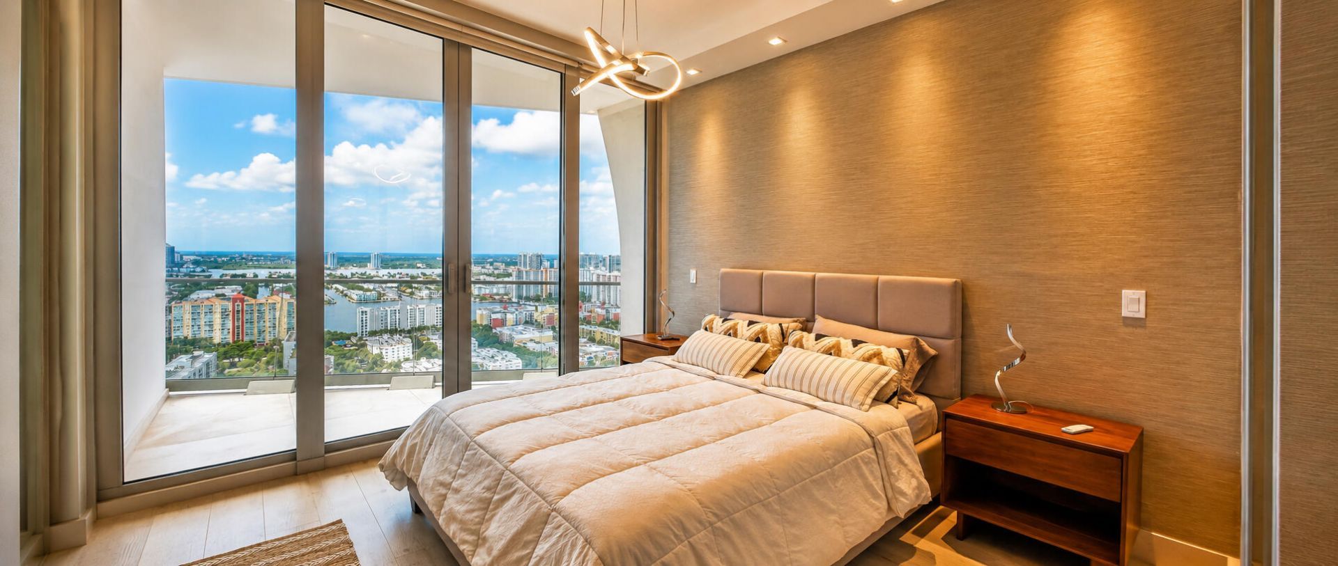16901 Collins Avenue, Unit 3002, Sunny Isles Beach, FL 33160 Photo