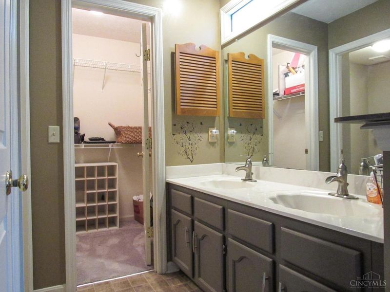 932 Tarragon Lane, Miami Twp, OH 45150 Photo 21