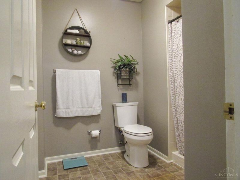 932 Tarragon Lane, Miami Twp, OH 45150 Photo 22