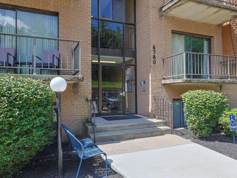 6780 Harrison Avenue, Unit 84, Green Township, OH 45247 Photo 3
