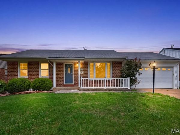 3821 Upton Street, St Louis, MO 63116