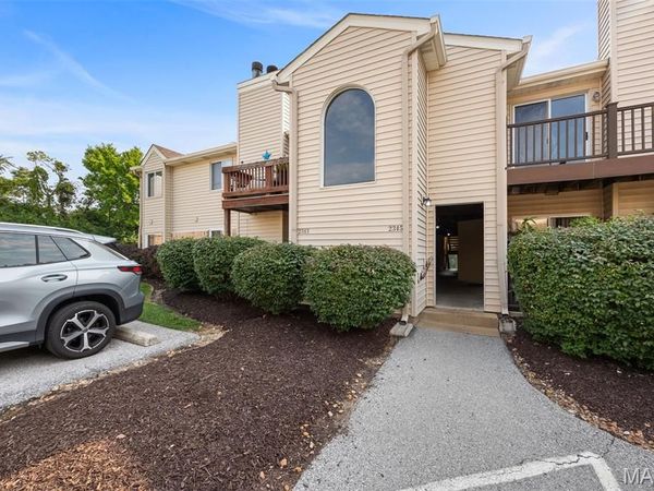 2343 Sandalwood Creek Court , Unit C, Wildwood, MO 63038