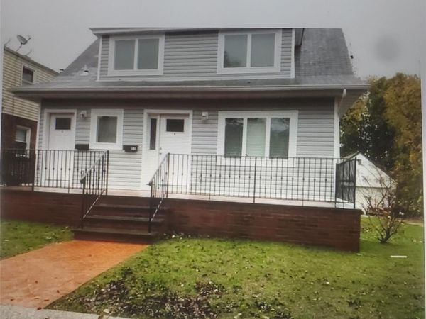 55 A Haven Avenue , Unit 2nd floor, Port Washington, NY 11050