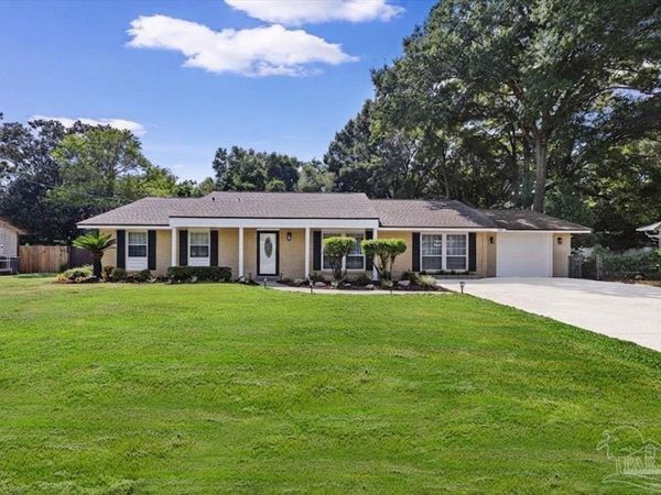 5431 Tomlinson Dr, Pensacola, FL 32526
