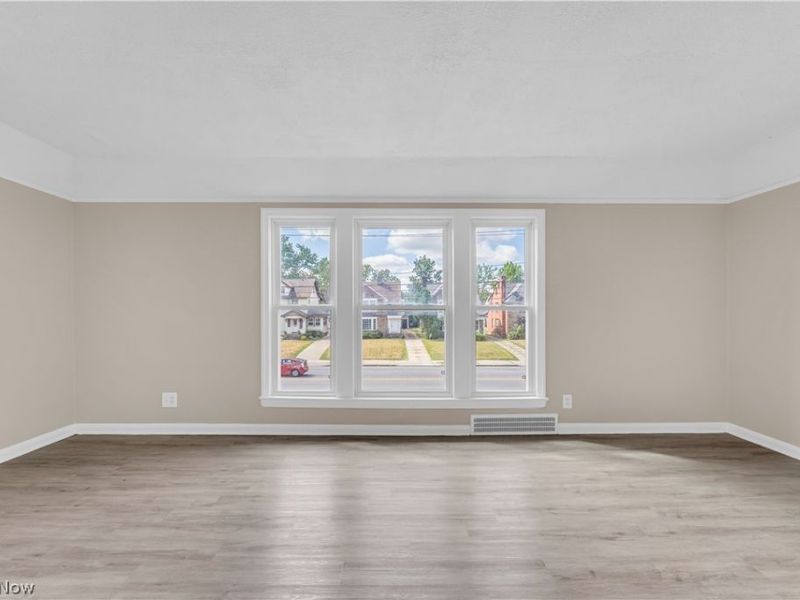 13613 Cedar Road, Unit 2/UP, University Heights, OH 44118 Photo 9