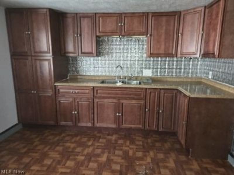 13710 Coath Avenue, Cleveland, OH 44120 Photo 4