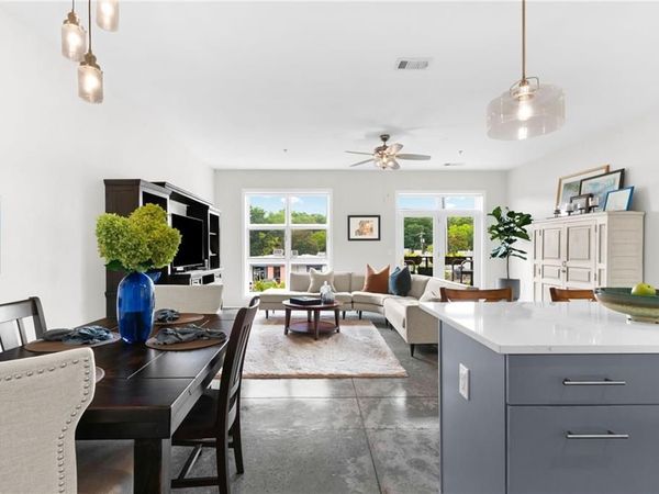 560 Dutch Valley Road NE, Unit 2309, Atlanta, GA 30324