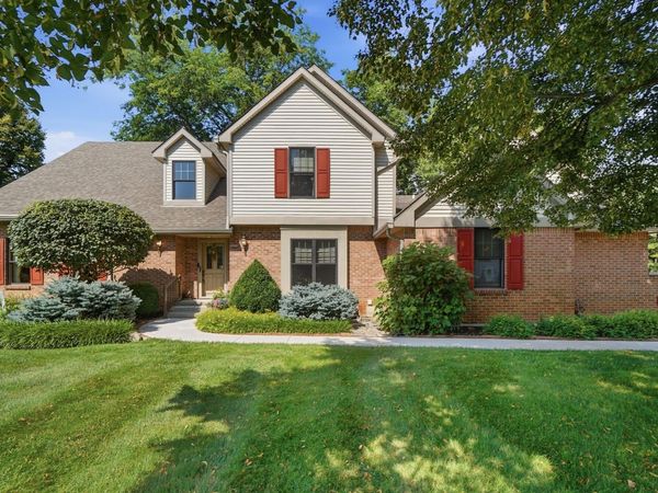 2340 Rockingham Drive, Troy, OH 45373