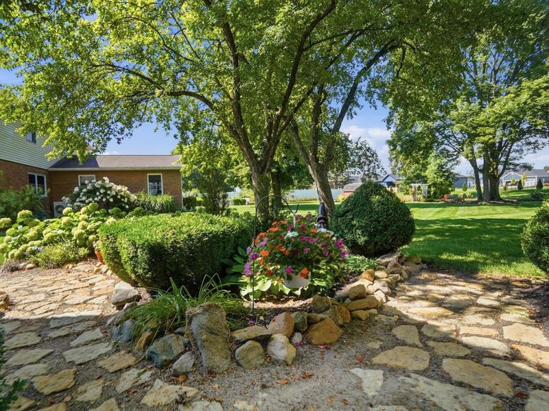 2340 Rockingham Drive, Troy, OH 45373 Photo 72