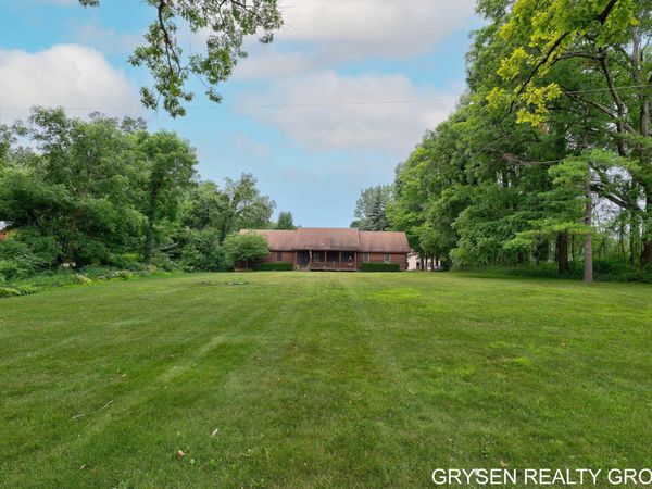 13815 Cypress Avenue, Sand Lake, MI 49343