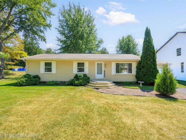 337 Amberwood Street, Auburn Hills, Mi 48326