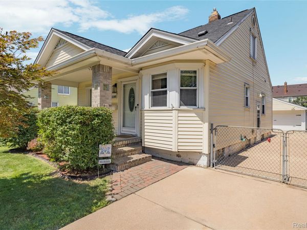2146 Russell Avenue , Lincoln Park, Mi 48146