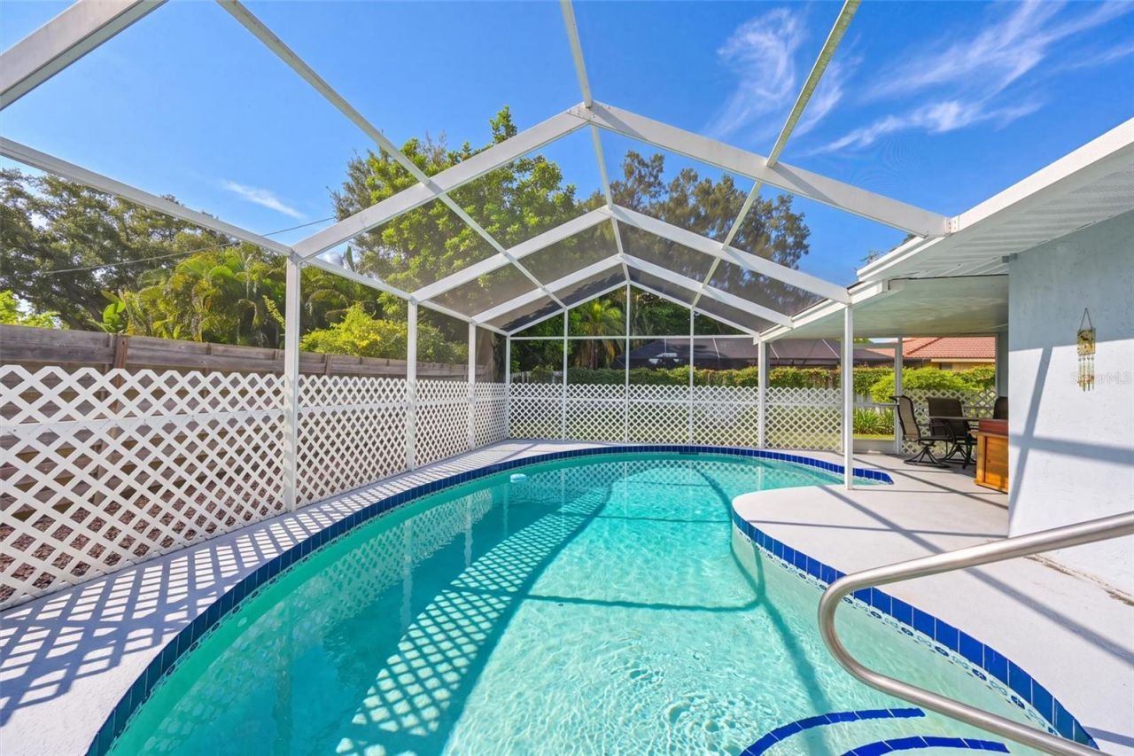 811 Alderwood Way, Sarasota, FL 34243 Photo