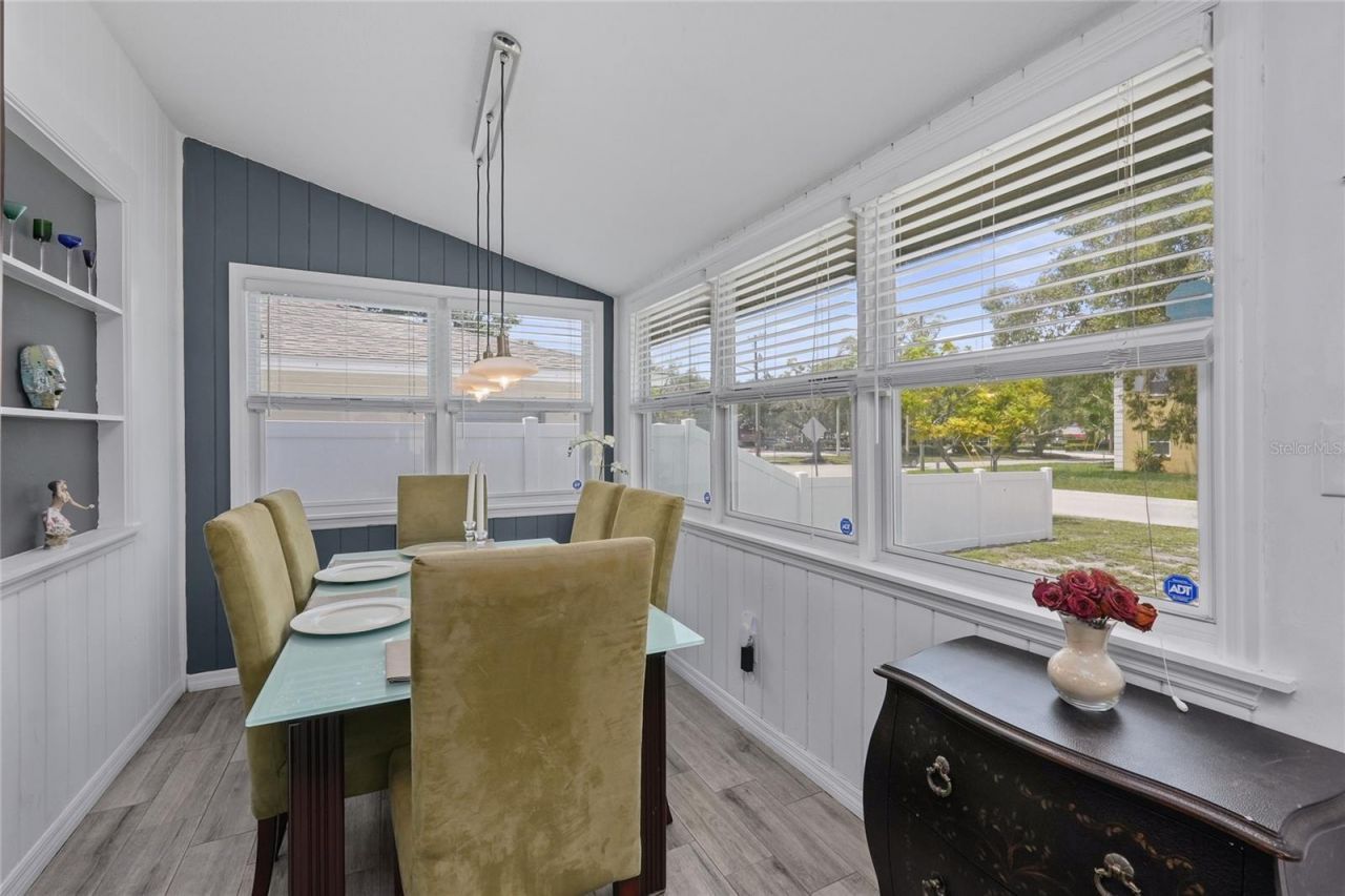 3260 36th Avenue N, Saint Petersburg, FL 33713 Photo
