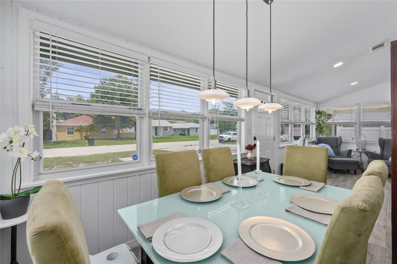 3260 36th Avenue N, Saint Petersburg, FL 33713 Photo