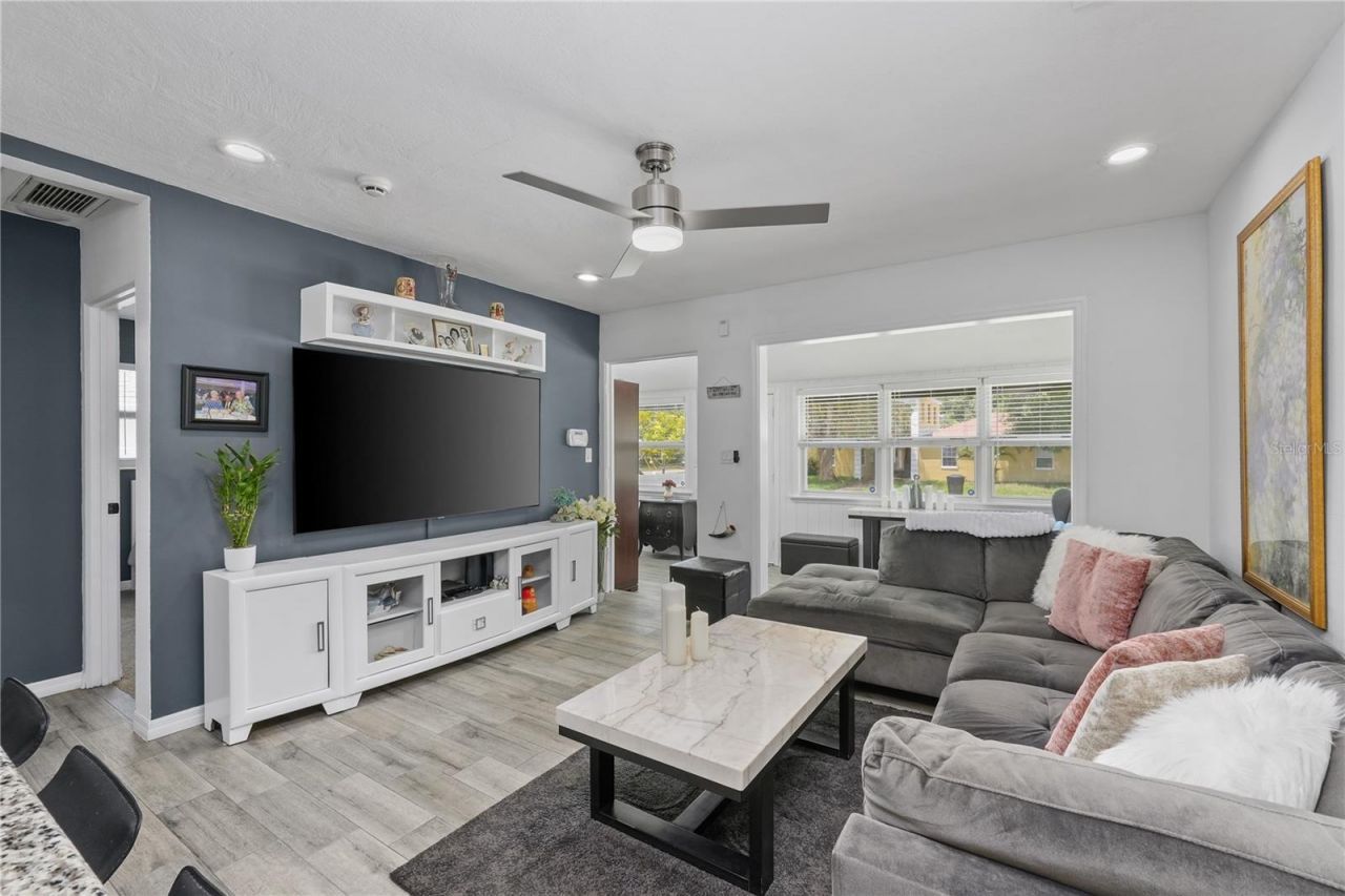 3260 36th Avenue N, Saint Petersburg, FL 33713 Photo