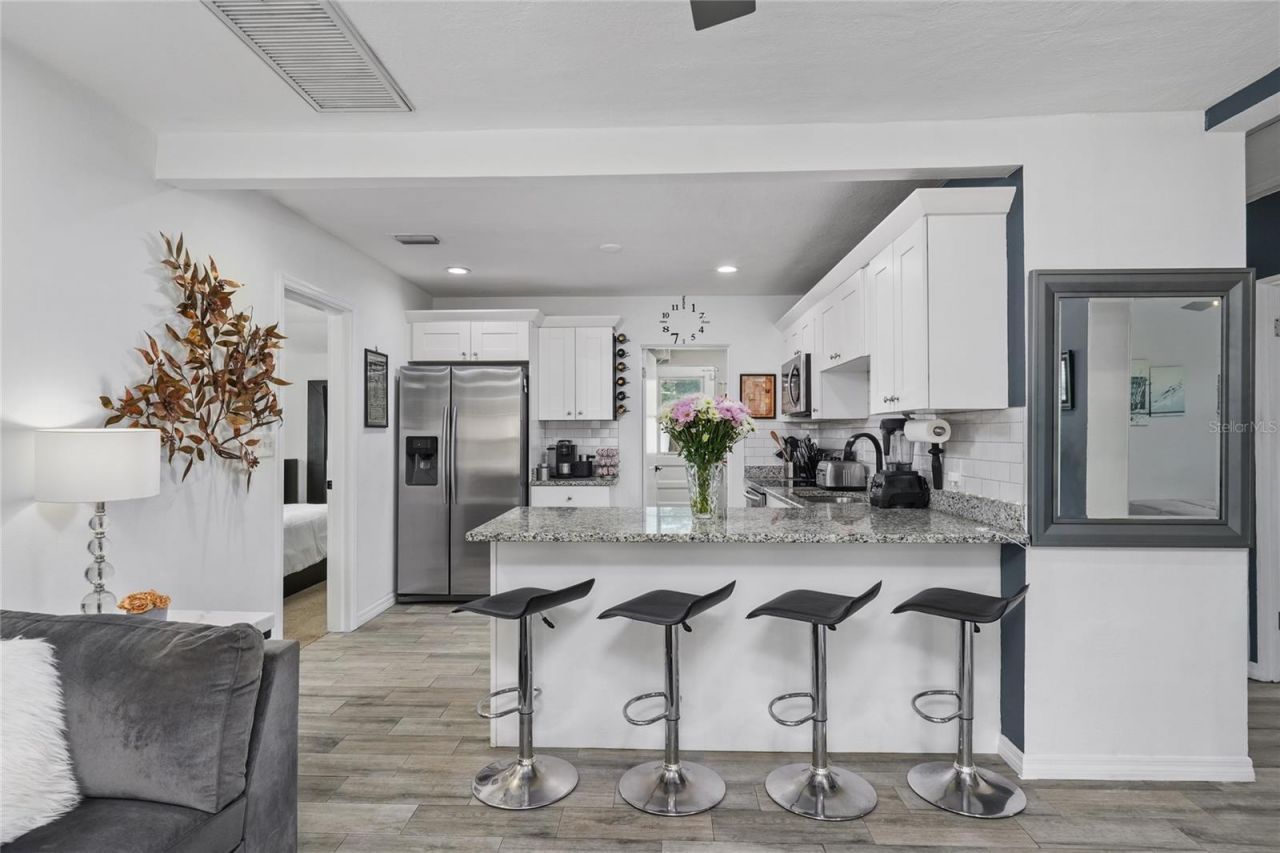 3260 36th Avenue N, Saint Petersburg, FL 33713 Photo