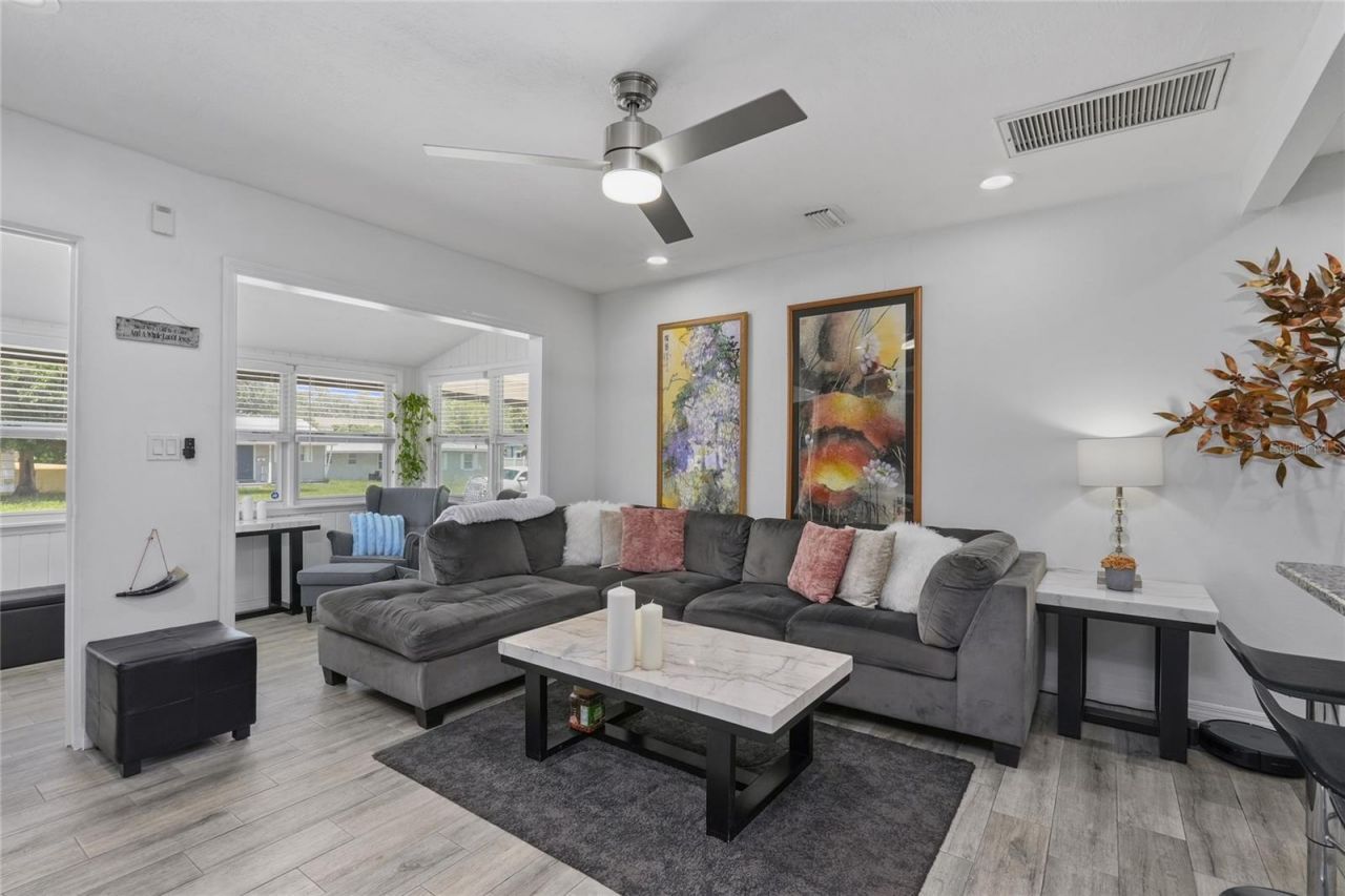 3260 36th Avenue N, Saint Petersburg, FL 33713 Photo