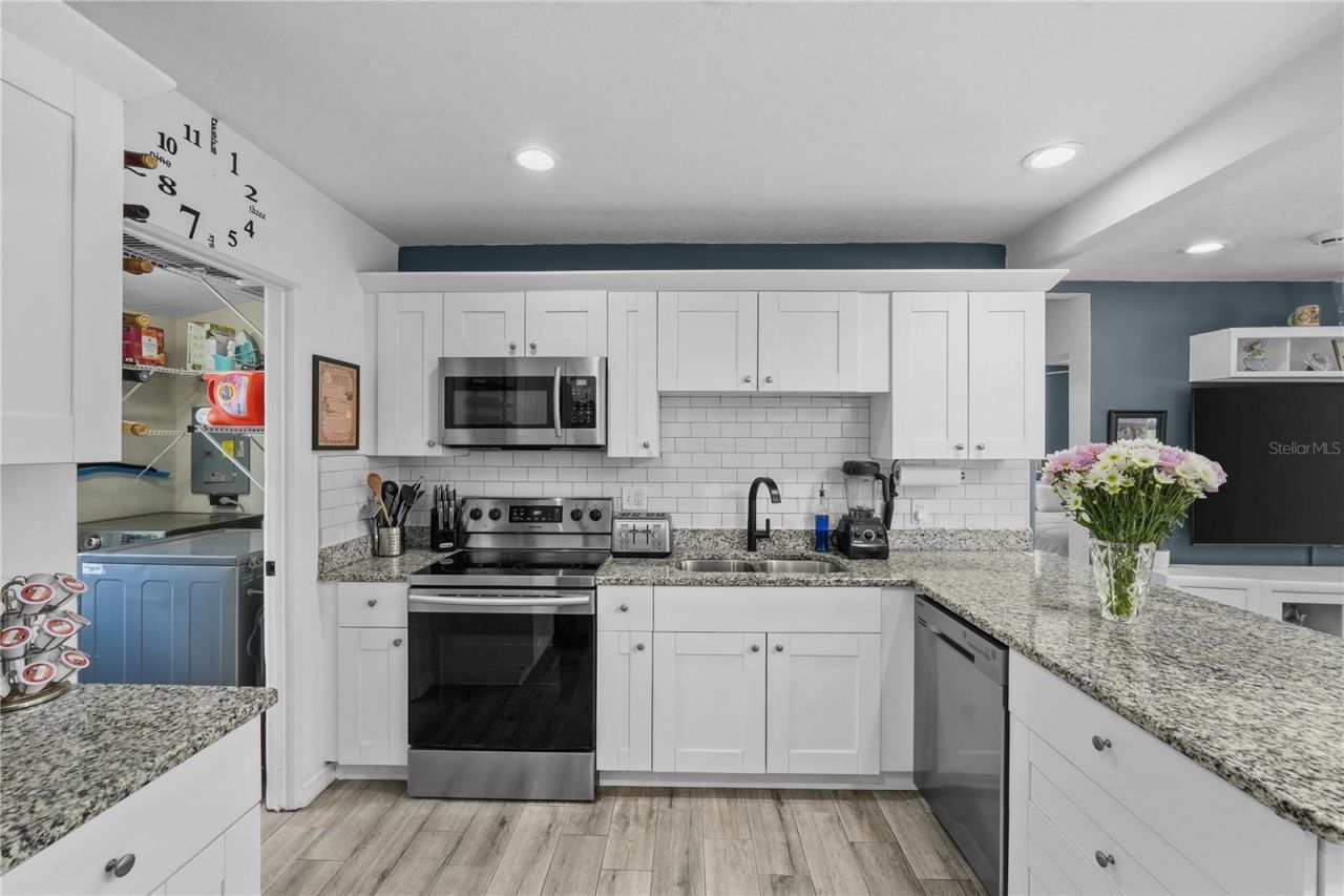 3260 36th Avenue N, Saint Petersburg, FL 33713 Photo