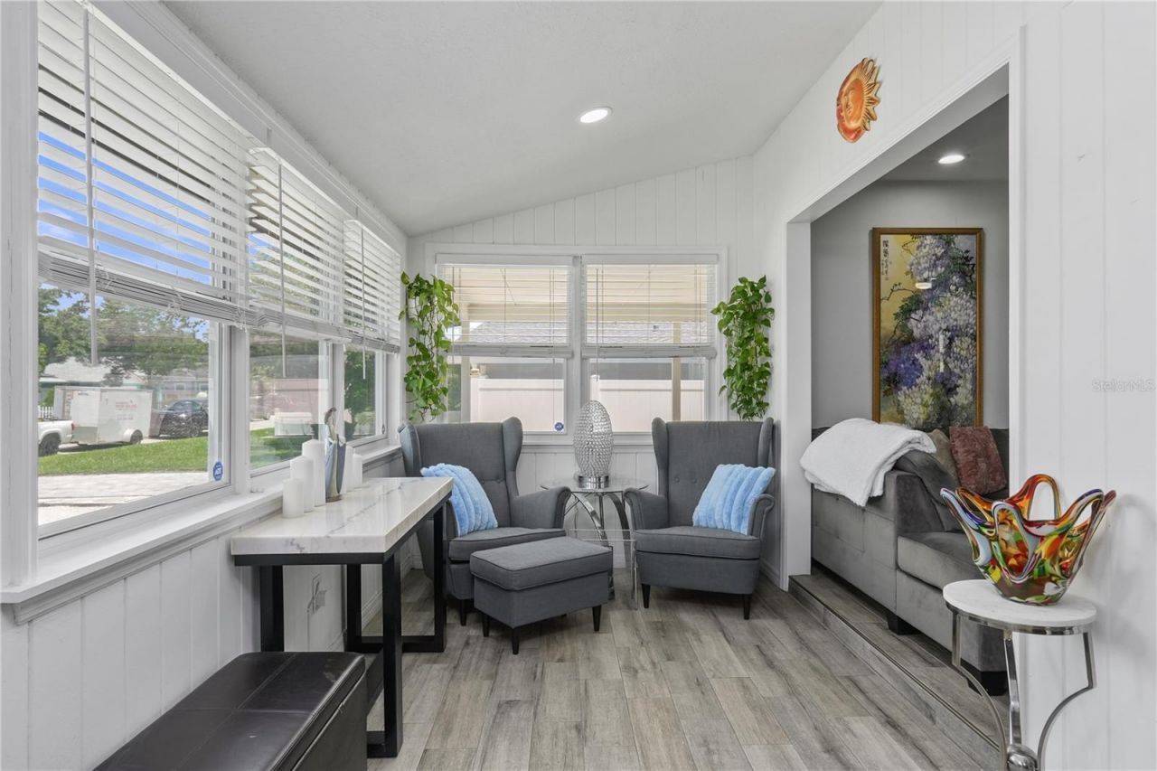 3260 36th Avenue N, Saint Petersburg, FL 33713 Photo
