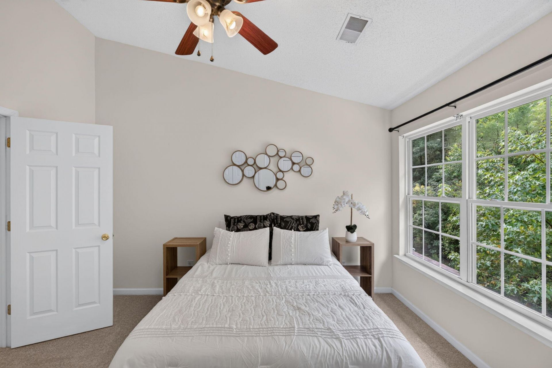303 Tree Branch Circle Photo 13