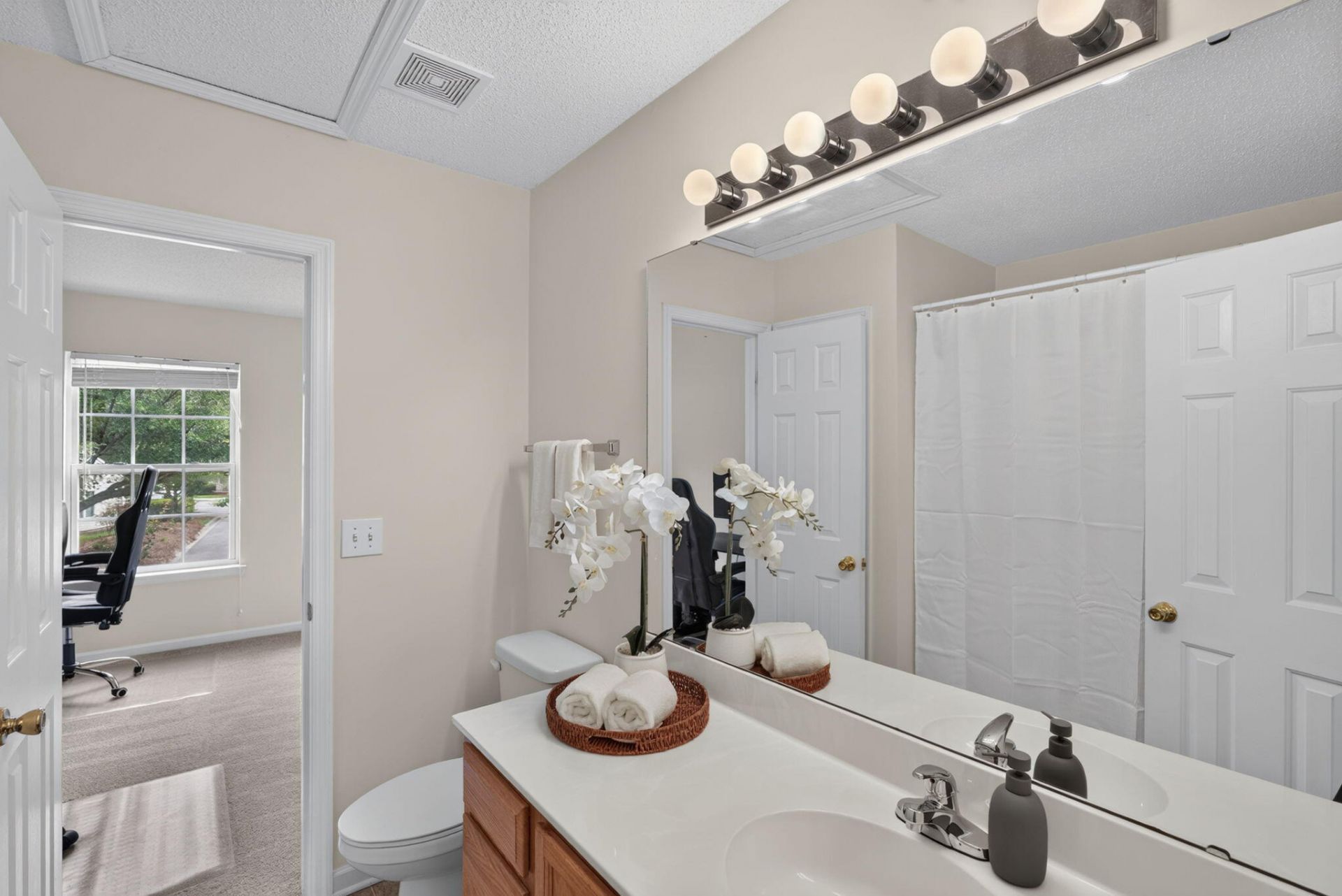 303 Tree Branch Circle Photo 15