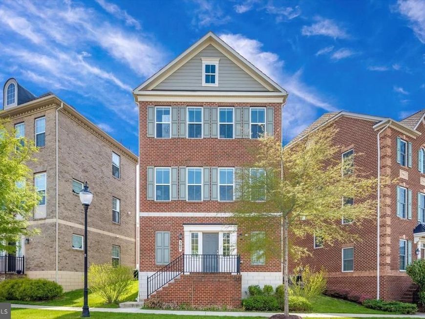 367 Parkview Avenue , Gaithersburg, MD 20878 Main Photo