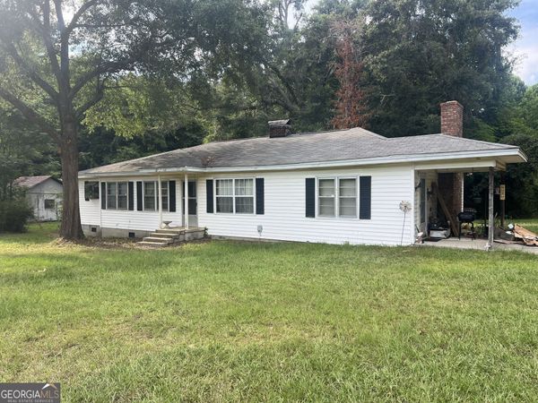 5877 Lexington Road, Rayle, GA 30660