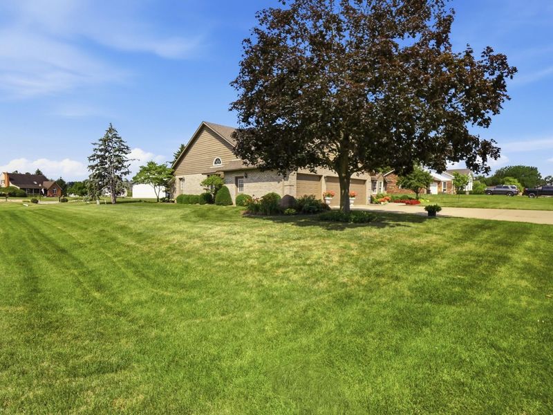 1097 Countryside Drive, Washington Court House, OH 43160 Photo 8