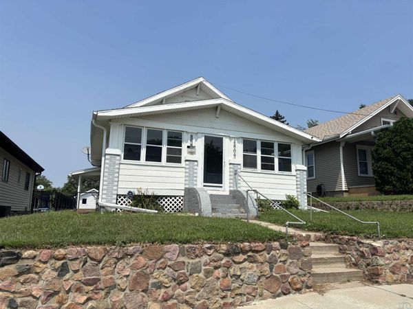 2809 Leech, Sioux City, IA 51106