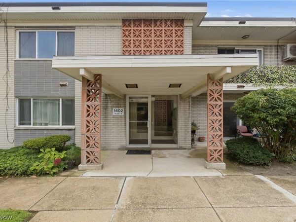 1402 Golden Gate Boulevard, Unit G203, Mayfield Heights, OH 44124