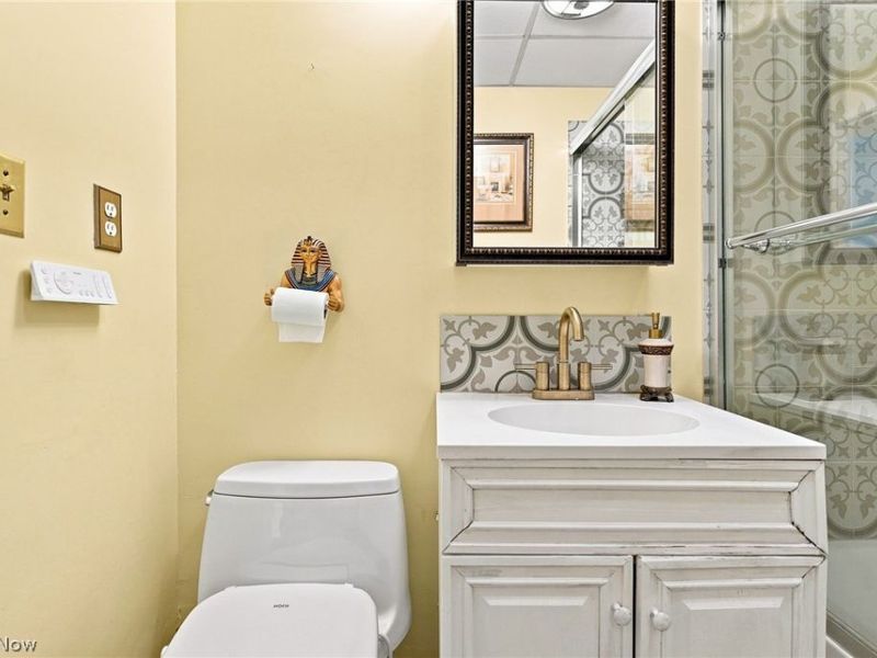 1402 Golden Gate Boulevard, Unit G203, Mayfield Heights, OH 44124 Photo 20