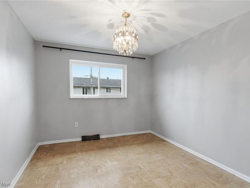 1402 Golden Gate Boulevard, Unit G203, Mayfield Heights, OH 44124 Photo 21