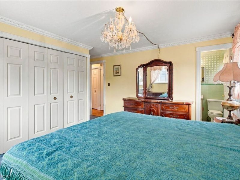 1402 Golden Gate Boulevard, Unit G203, Mayfield Heights, OH 44124 Photo 24