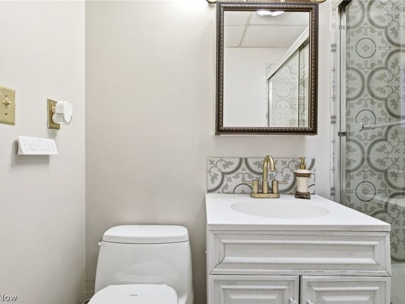 1402 Golden Gate Boulevard, Unit G203, Mayfield Heights, OH 44124 Photo 32