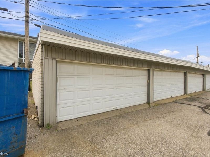 1402 Golden Gate Boulevard, Unit G203, Mayfield Heights, OH 44124 Photo 36