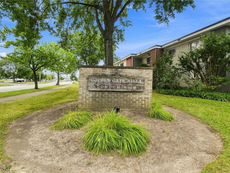 1402 Golden Gate Boulevard, Unit G203, Mayfield Heights, OH 44124 Photo 39