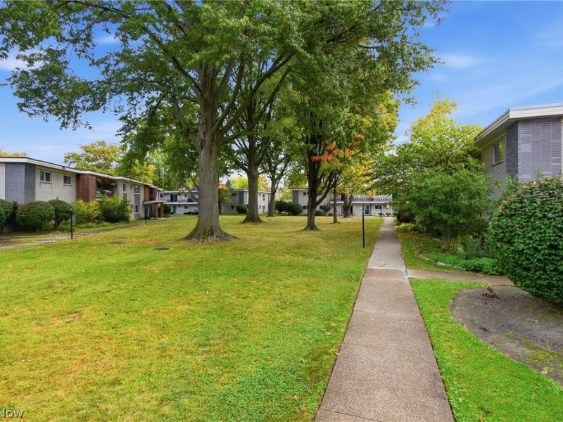 1402 Golden Gate Boulevard, Unit G203, Mayfield Heights, OH 44124 Photo 39