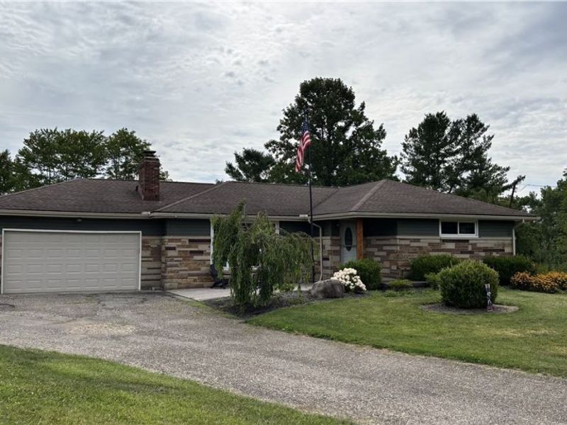 11784 Chamberlain, Aurora, OH 44202 Photo 1