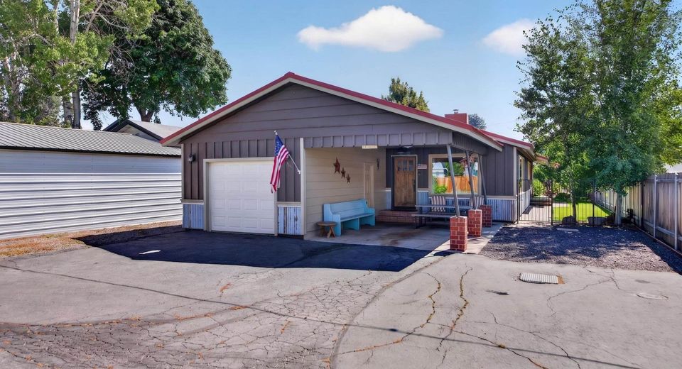 419 Second Avenue, Chester, CA 96020 Photo