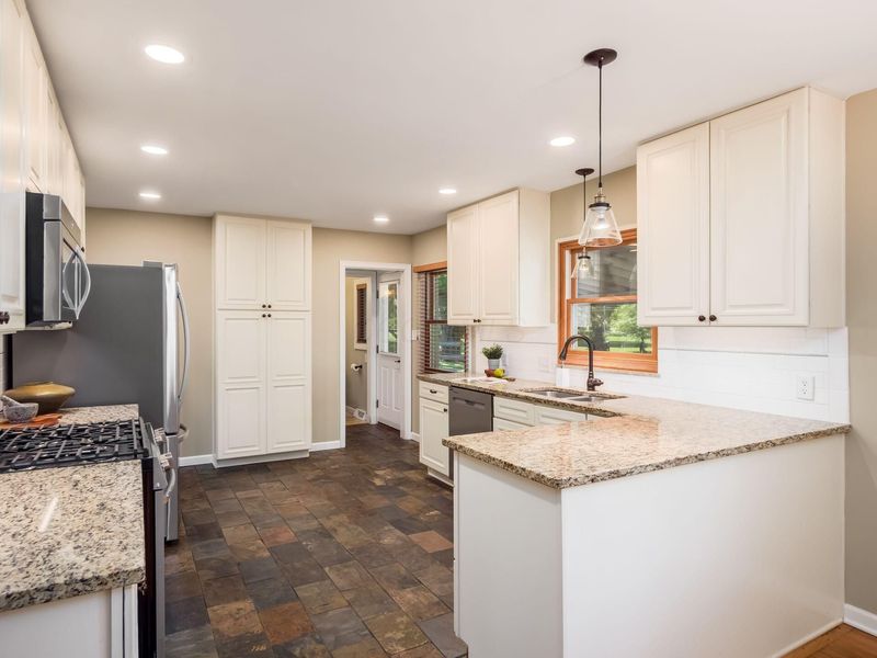 3512 Skyline Drive, Columbus, OH 43235 Photo 13