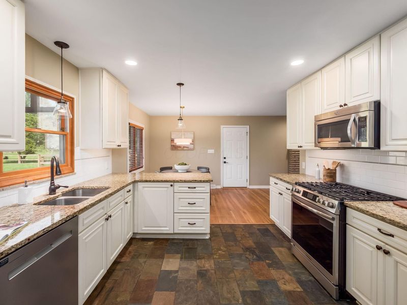 3512 Skyline Drive, Columbus, OH 43235 Photo 14