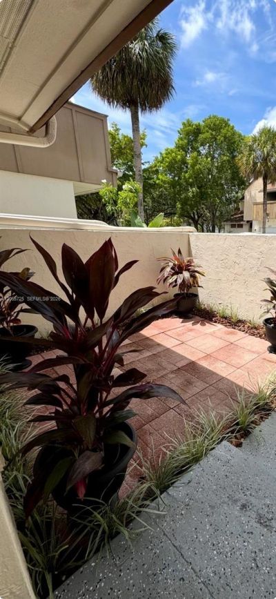 832 NW 81st Way, Unit 9, Plantation, FL 33324 Photo